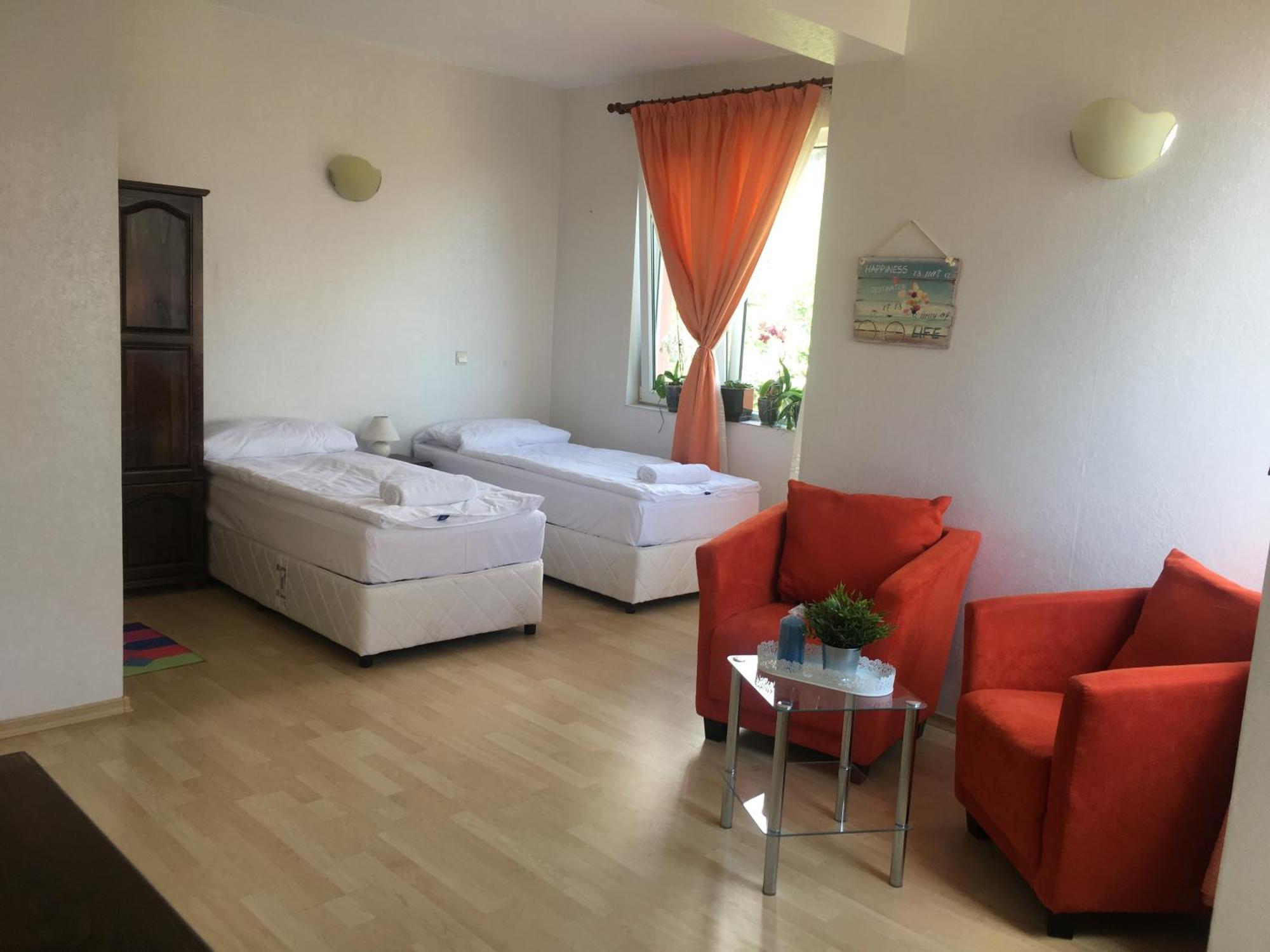 Sunray Guest House, Private Rooms & Apartment With Lovely Sea View Varna Ngoại thất bức ảnh